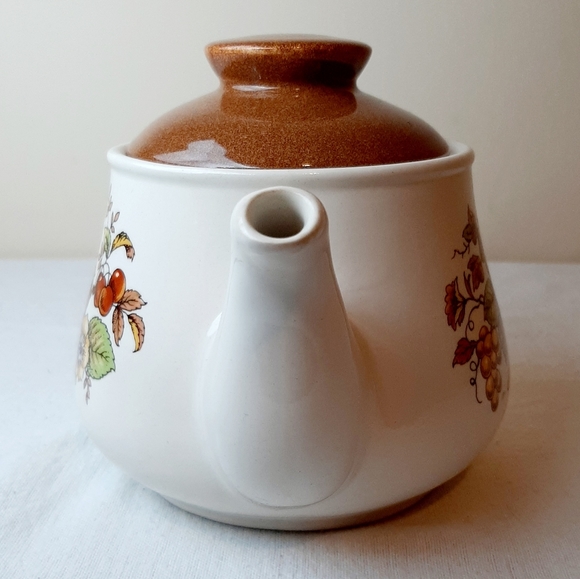 1960's Vintage Sadler Teapot - Picture 4 of 4